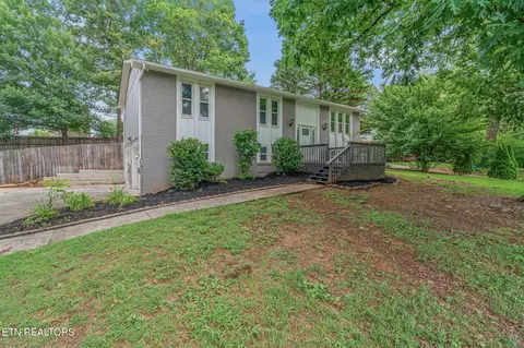 10005 Hempshire Dr, Knoxville, TN 37922