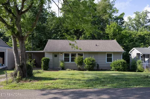 2113 Berea Ave, Knoxville, TN 37920