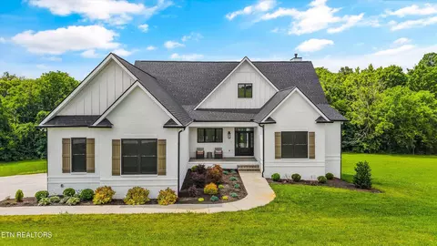 618 Winding Creek Way, Walland, TN 37886