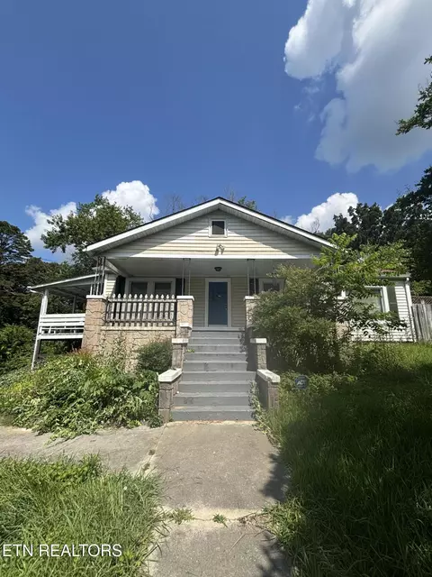 473 Church Dr, Lenoir City, TN 37771