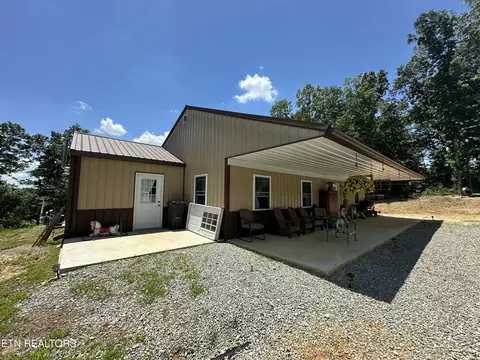 1561 Coon Hollow Rd, Sunbright, TN 37872