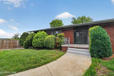 7501 Sheffield Dr, Knoxville, TN 37909