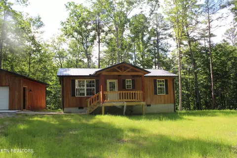 102 Pickett Park Hwy, Jamestown, TN 38556