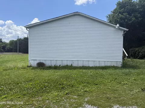 Exterior - 1550 Broadway Dr, Bean Station, TN 37708 photo 8 of 8