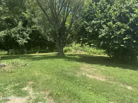 Exterior - 1550 Broadway Dr, Bean Station, TN 37708 photo 1 of 8