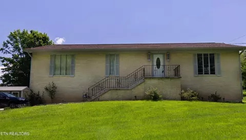 7409 Blacks Ferry Rd, Knoxville, TN 37931