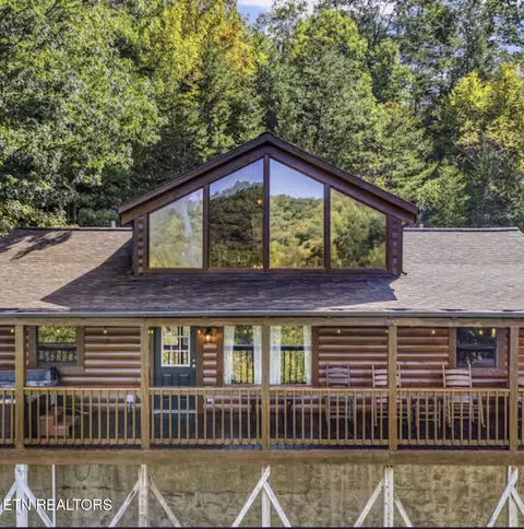 4059 Boogertown Rd, Sevierville, TN 37876