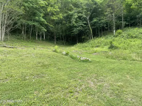 3901 Greenway Dr, Knoxville, TN 37918