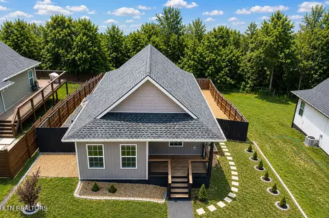 2342 Scenic Mountain Dr, Sevierville, TN 37876