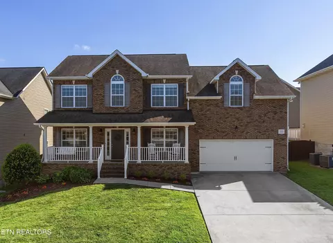 7029 Banyon Wood Ln, Knoxville, TN 37920