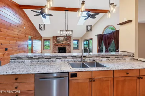 Kitchen - 620 Hawk View Dr, Townsend, TN 37882 photo 1 of 4