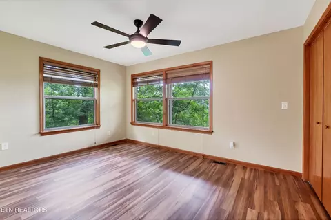 Bedroom - 620 Hawk View Dr, Townsend, TN 37882 photo 4 of 6