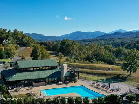 Exterior - 620 Hawk View Dr, Townsend, TN 37882 photo 11 of 11