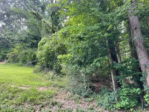 64 Riddle St, Dayton, TN 37321