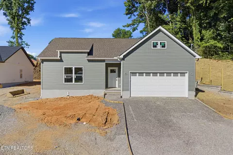 212 Westbury Dr, Clinton, TN 37716