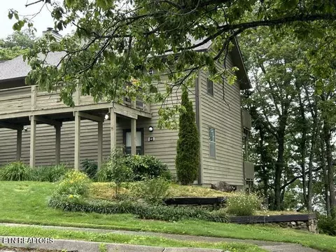 391 Moytoy Rd #107, Crab Orchard, TN 37723