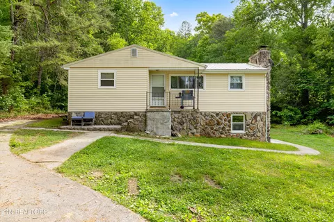 7928 Greenwell Rd, Knoxville, TN 37938
