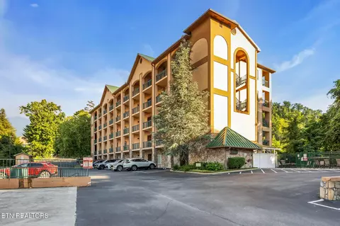 120 Bon Air Dr UNIT 3042, Gatlinburg, TN 37738