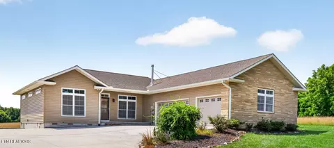 1432 Sawmill Rd, Crossville, TN 38555