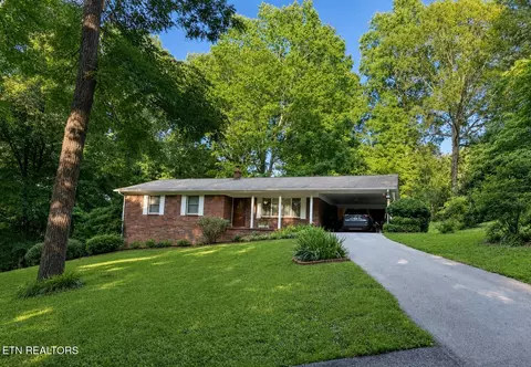 129 Jefferson St, Harrogate, TN 37752
