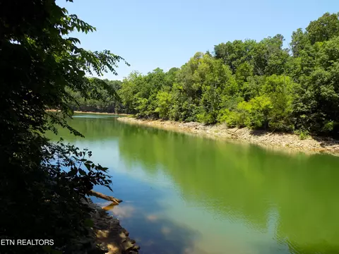 lot13 Shorewood Pt, Morristown, TN 37814