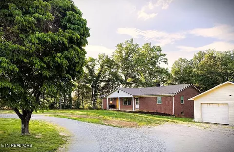 1348 Union Hill Rd, Red Boiling Springs, TN 37150