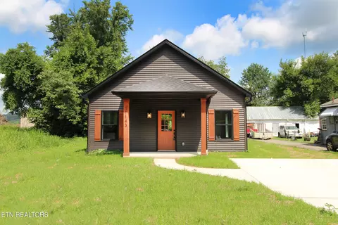 1143 Massachusetts Ave, Knoxville, TN 37921