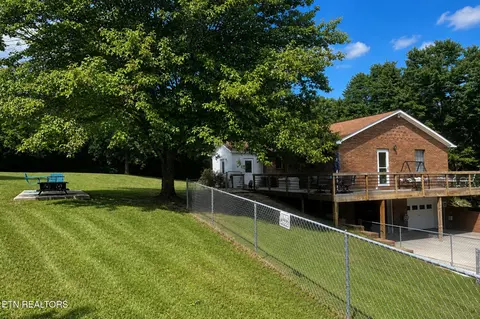 Exterior - 206 E Brushy Valley Dr, Powell, TN 37849 photo 1 of 4