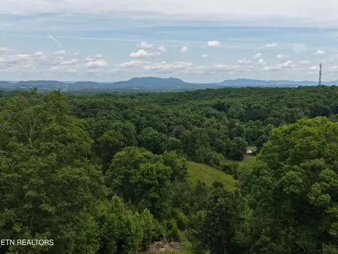 1518 Stony Point Rd, Knoxville, TN 37914