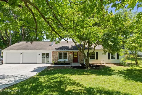 3824 Longwood Dr, Knoxville, TN 37918