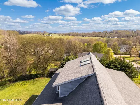 2829 Spruce Hill Rd, Louisville, TN 37777