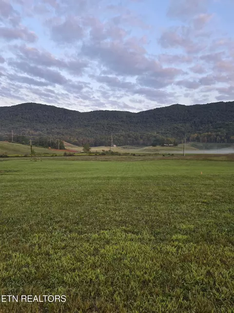 2960 Old Highway 63, Speedwell, TN 37870