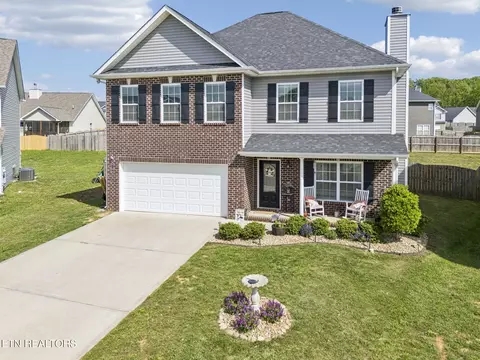 3106 Starling Dr, Maryville, TN 37803