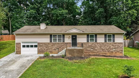 10725 Bell Valley Dr, Knoxville, TN 37934