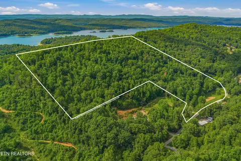 Dark Hollow Rd, Andersonville, TN 37705
