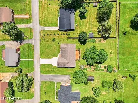 View/Area - 985 Claudette Dr, Talbott, TN 37877 photo 1 of 6