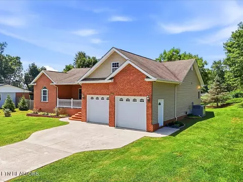 Exterior - 985 Claudette Dr, Talbott, TN 37877 photo 10 of 12