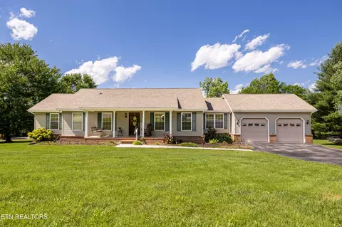 178 Scenic Hill Ln, Lenoir City, TN 37771