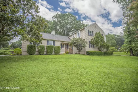 11144 Pleasant Forest Dr, Knoxville, TN 37934