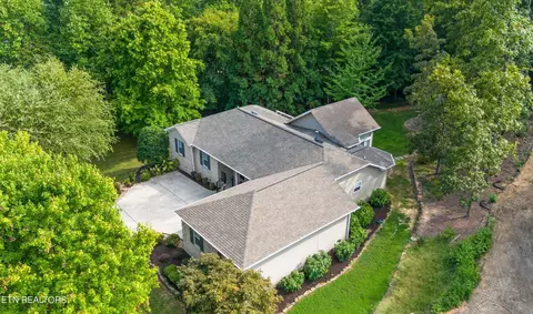304 Uhdali Pl, Loudon, TN 37774