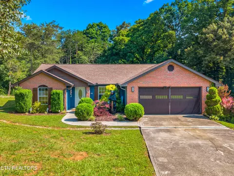 425 Glenns Lea, Sevierville, TN 37876