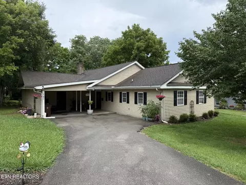 141 S Purdue Ave, Oak Ridge, TN 37830