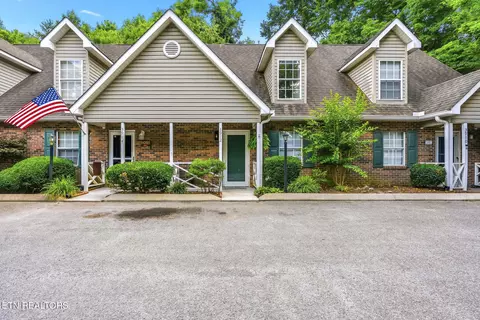 3912 Valley Creek Way, Knoxville, TN 37918