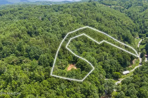 520 Verless Ogle Rd, Sevierville, TN 37876