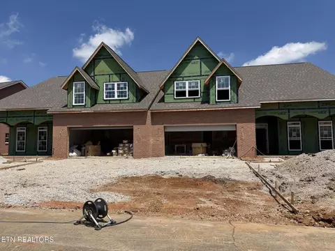 3829 Honeytree Ln, Knoxville, TN 37938