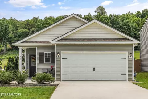 9834 War Admiral Ln, Knoxville, TN 37931