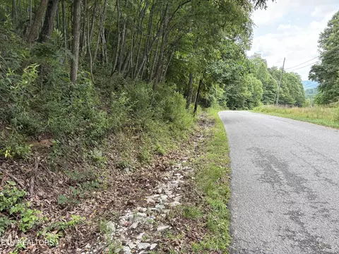 whistle valley rd #130, New Tazewell, TN 37825
