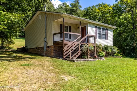 2305 Smith School Rd, Knoxville, TN 37914
