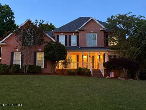 7819 La Barrington Blvd, Powell, TN 37849