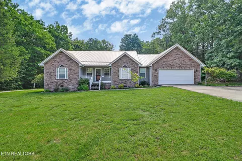 360 Swallows Xing, Grimsley, TN 38565